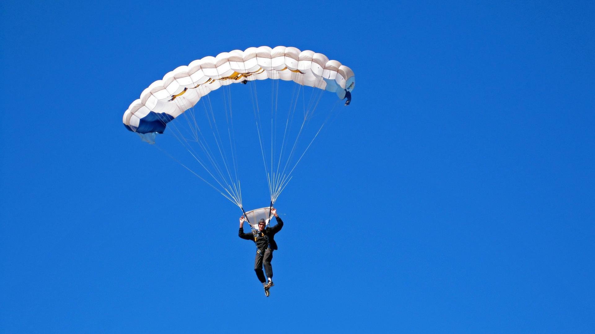 中国足球职业联赛加强裁判员能力建设,中国足协裁判员管理办法